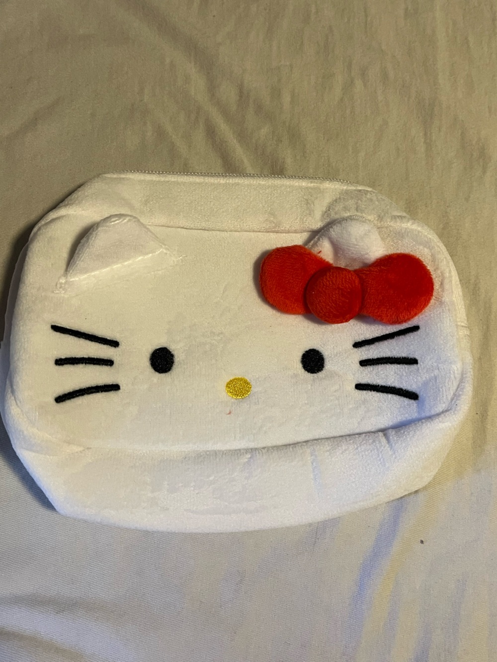 Hello Kitty White and Red Plush Party Favor - Brand Unspecified